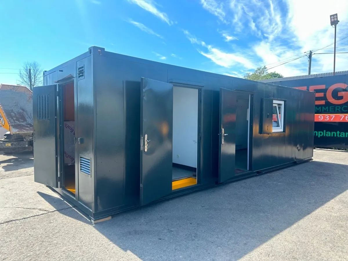 28 x 9 welfare unit , toilet , generator kitchen - Image 1