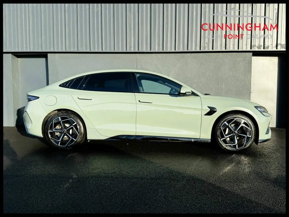BYD SEAL Excellence AWD 530BHP - Image 3