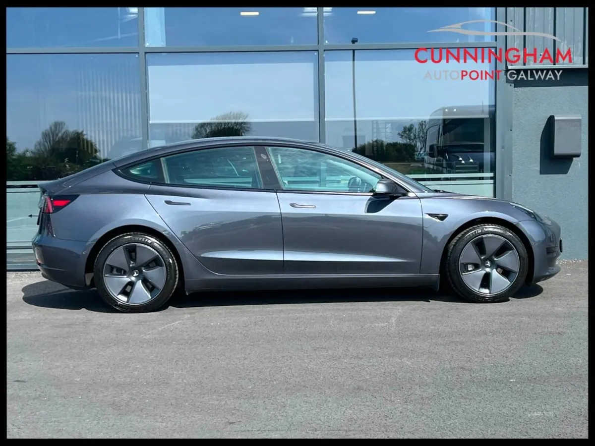 Tesla Model 3 RWD SR - Image 3