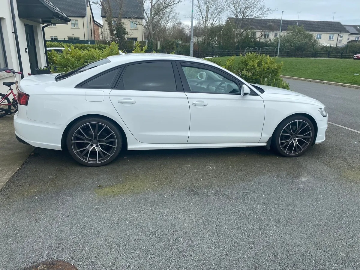 Audi A6 - Image 4