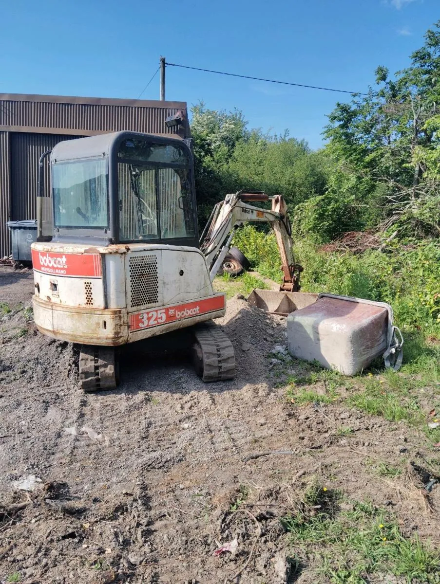Bobcat mini digger - Image 2