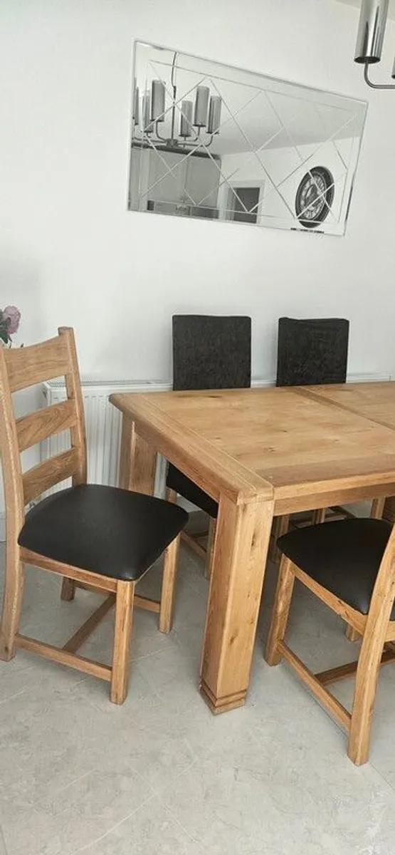 dining - Image 2
