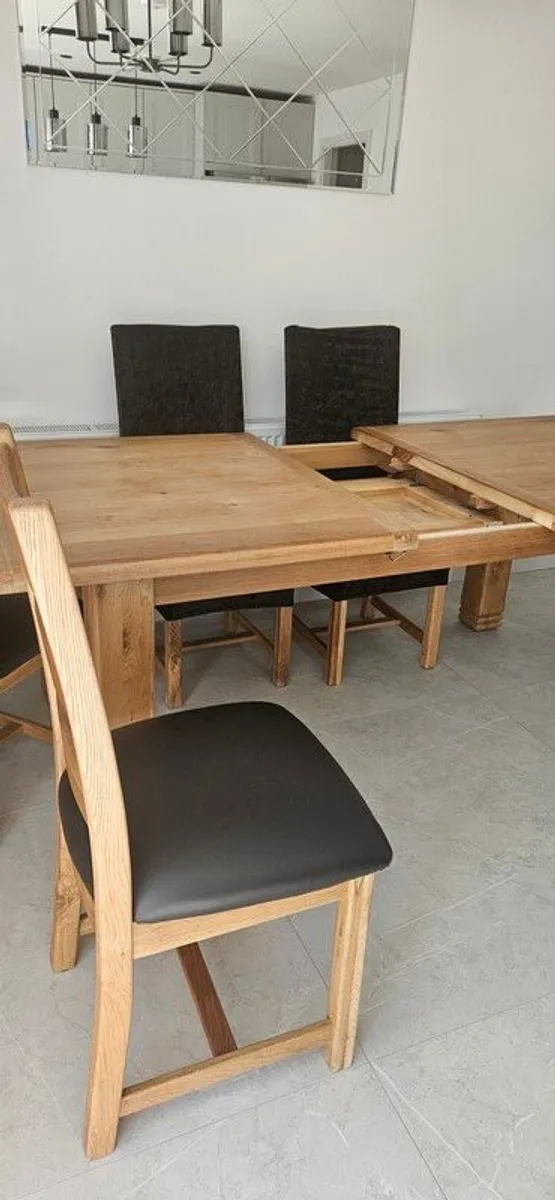 dining - Image 3