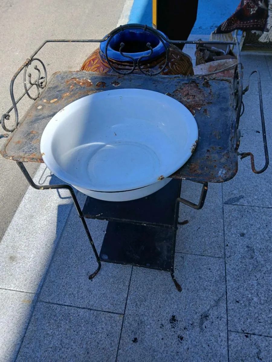 Antique wash stand - Image 3