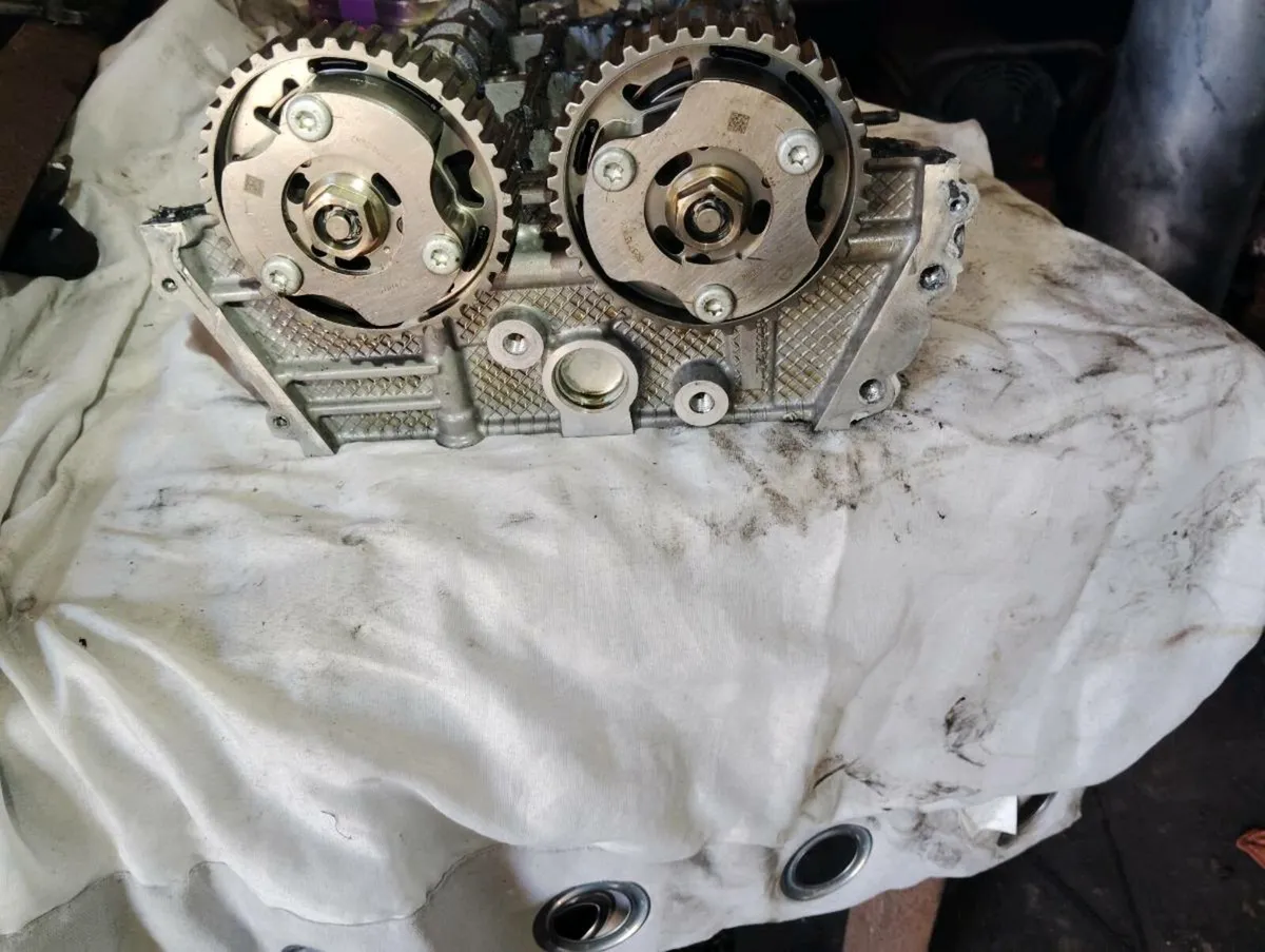 Ford focus eco boost cylinder head 1 litre - Image 1