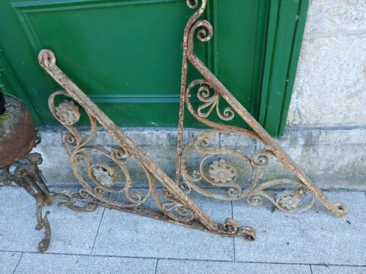 Wrought iron large Brackets - Image 2