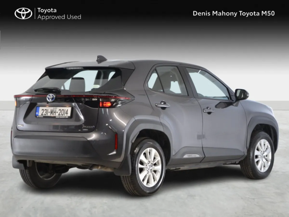 Toyota Yaris Cross Luna Hybrid Auto - Image 2