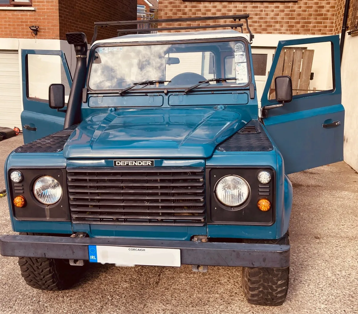 Spotless Vintage #Landrover Defender 90 (1995) - Image 1
