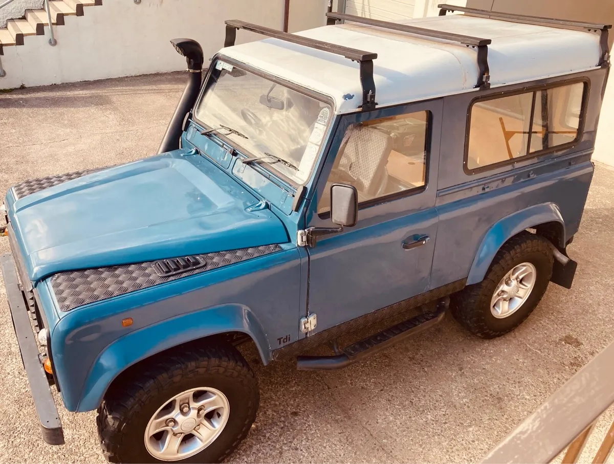 Spotless Vintage #Landrover Defender 90 (1995) - Image 3