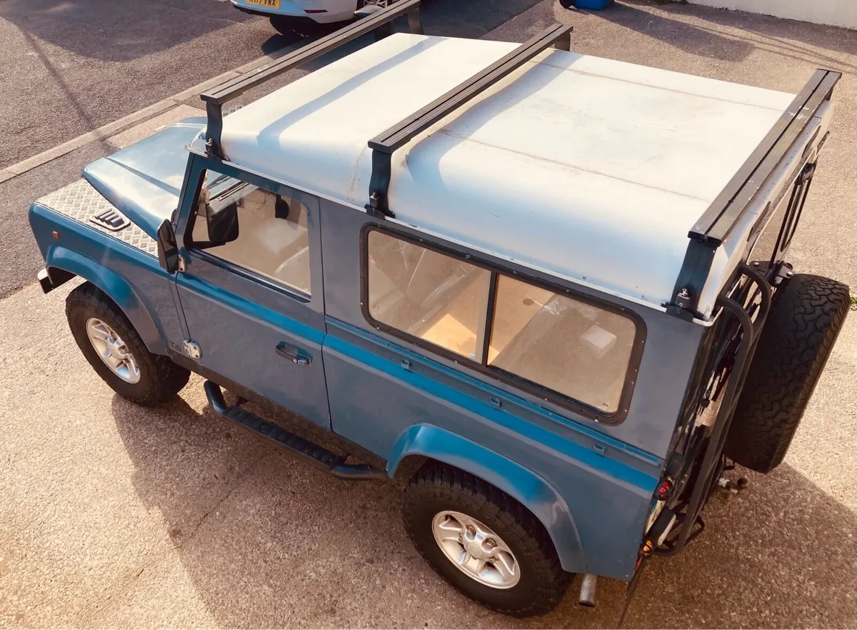 Spotless Vintage #Landrover Defender 90 (1995) - Image 4
