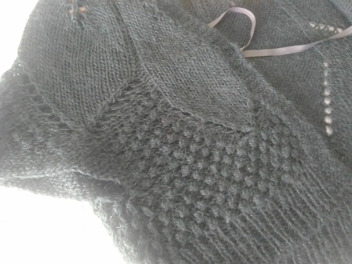 GREEN ALPACA FINE KNIT SHORT SLEEVE CARDIGAN 14 - Image 4