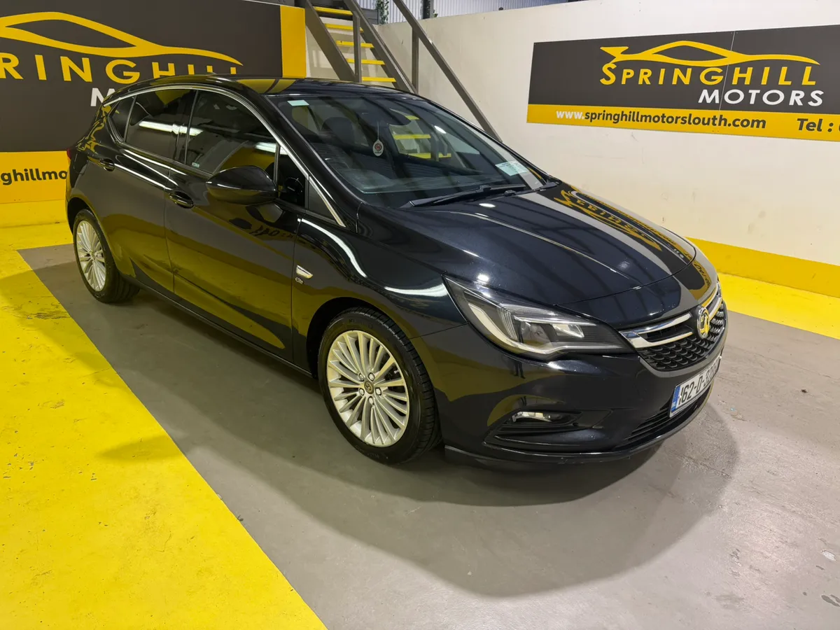 2016 Vauxhall Astra 1.6 CDTi ECOFLEX Elite NAV S/S - Image 2