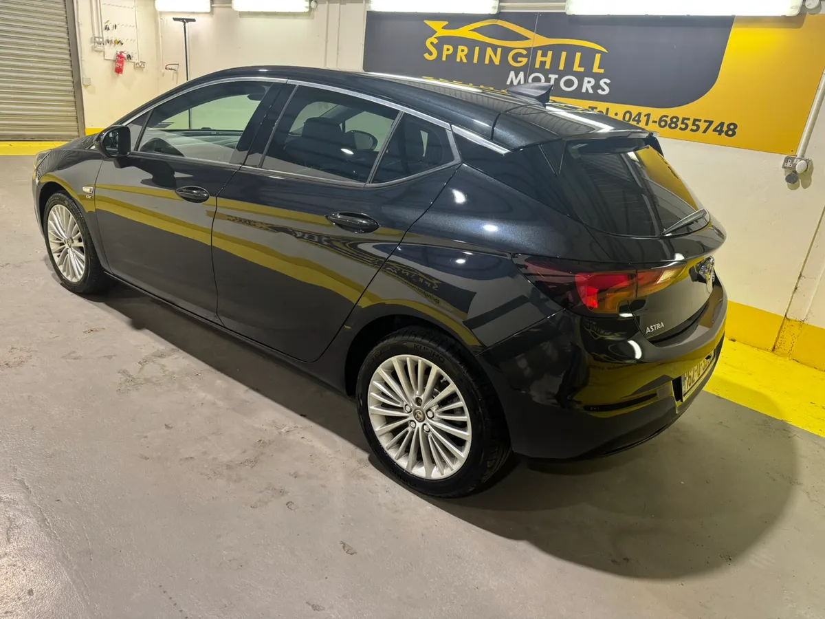 2016 Vauxhall Astra 1.6 CDTi ECOFLEX Elite NAV S/S - Image 3