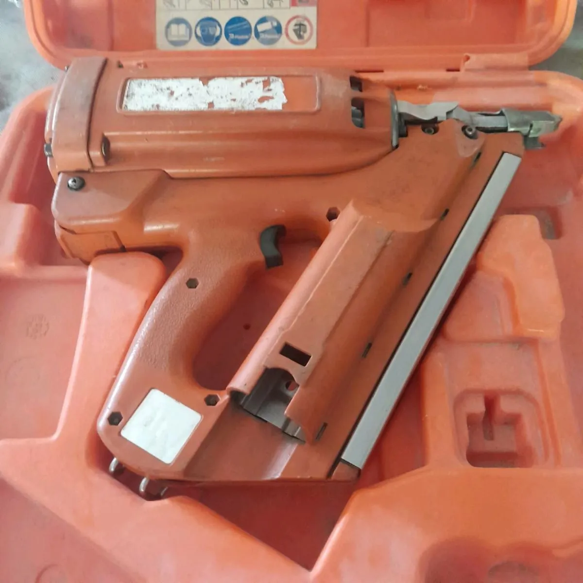 Nail gun - Image 1