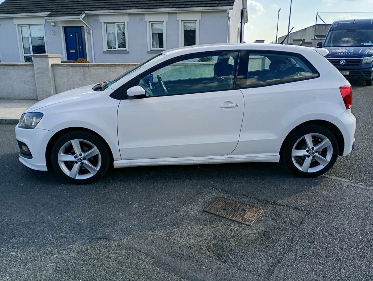 Volkswagen polo - Image 2