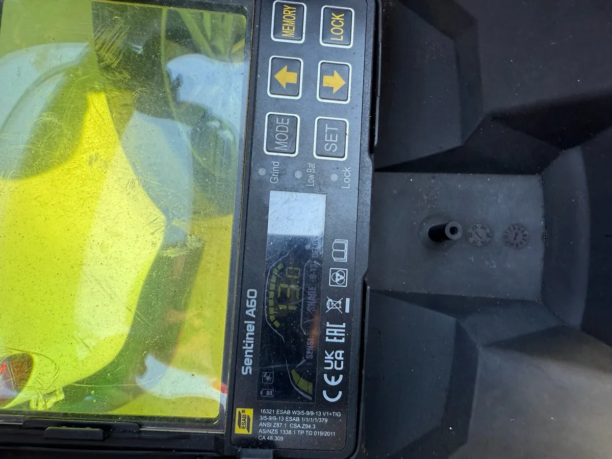 Esab sentinel a60 welding helmet - Image 3