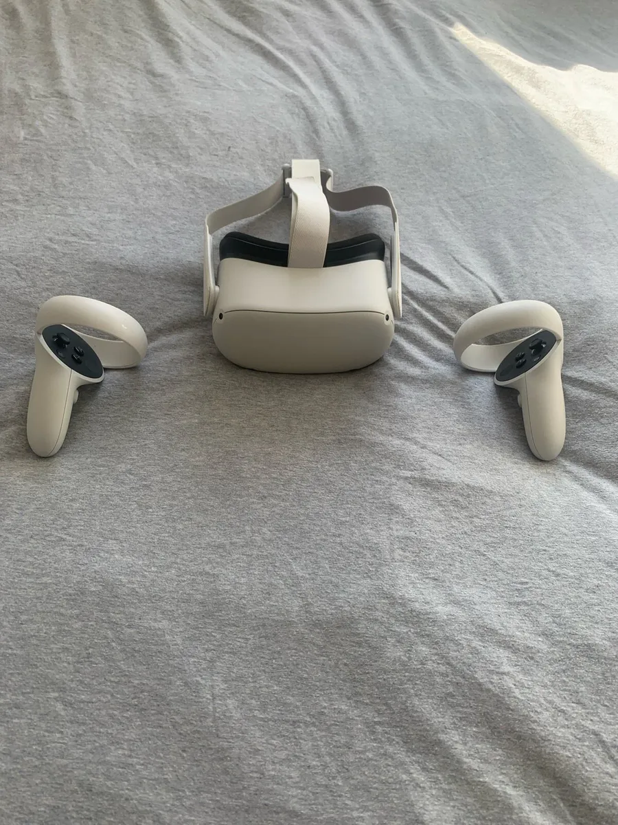 Oculus quest 2 - Image 1