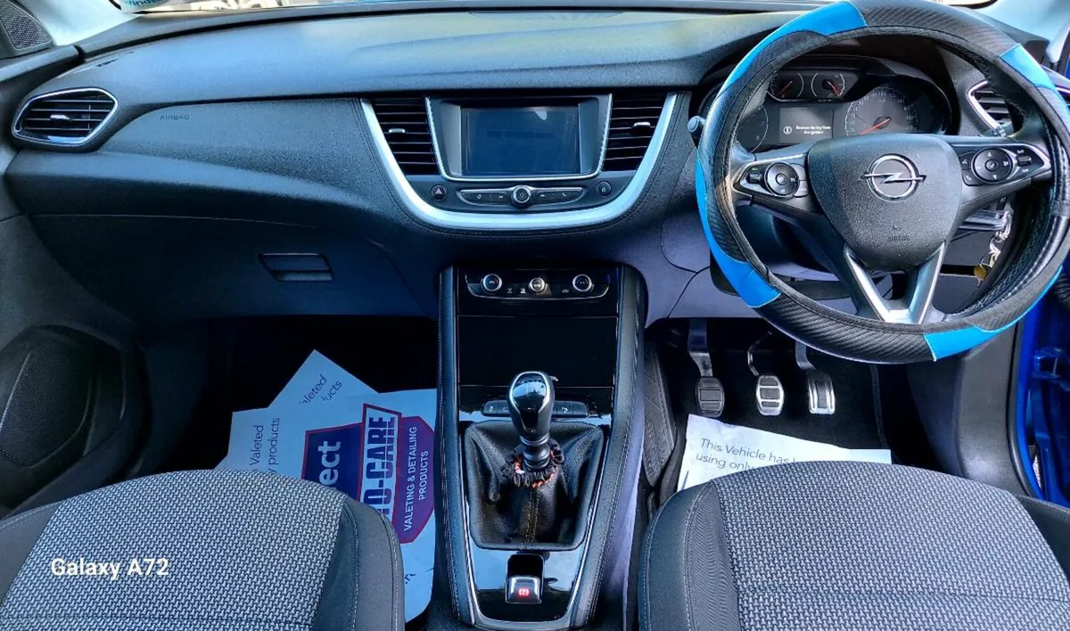 Car - Image 1