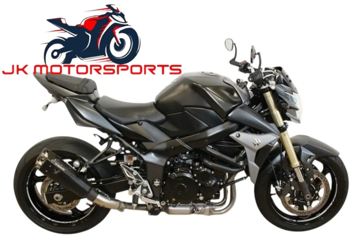 Suzuki GSR 750 - Image 1