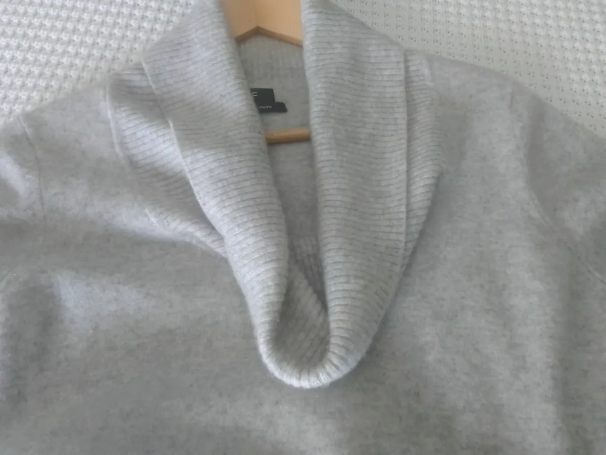 GREY 100% CASHMERE COWL NECK JUMPER SIZE 16 - Image 4