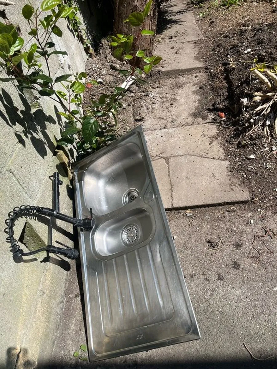 kitchen sink - Image 2