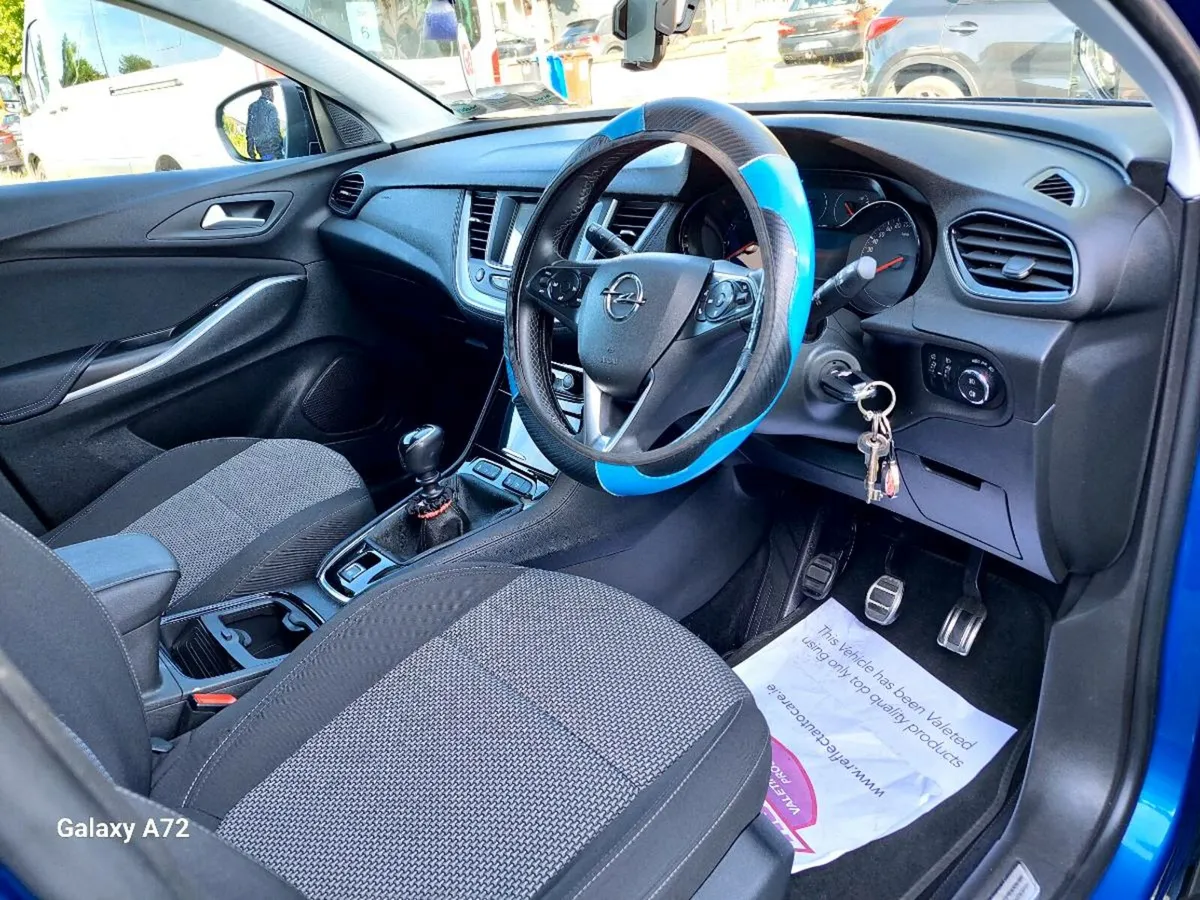 Car - Image 4