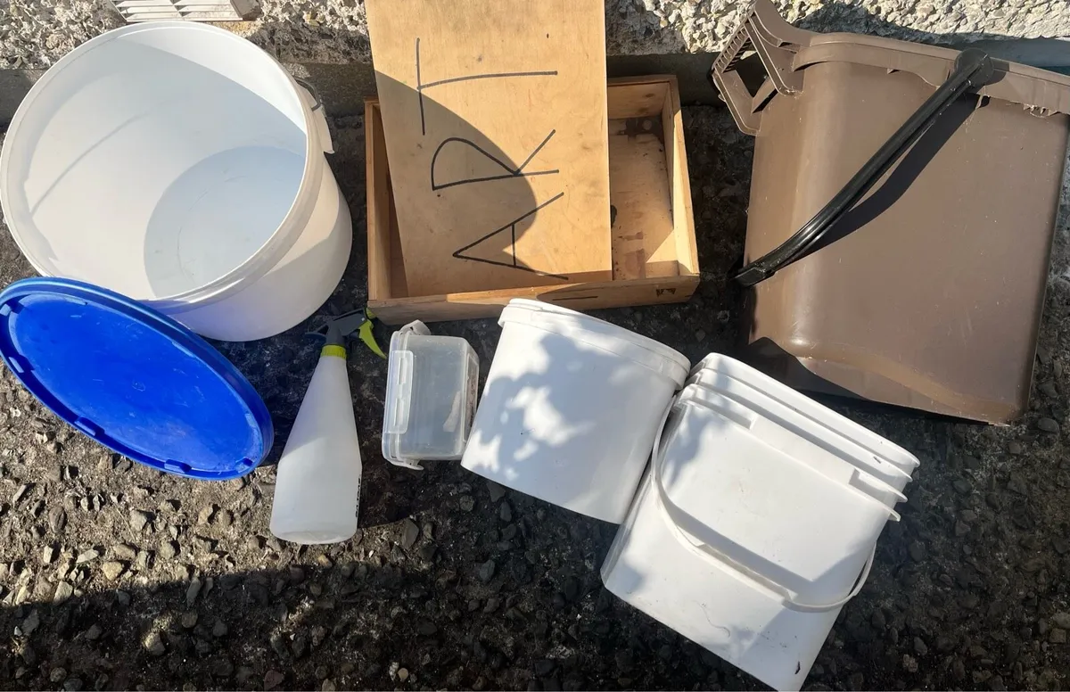 Bundle of items for garden Only €10 - Image 1