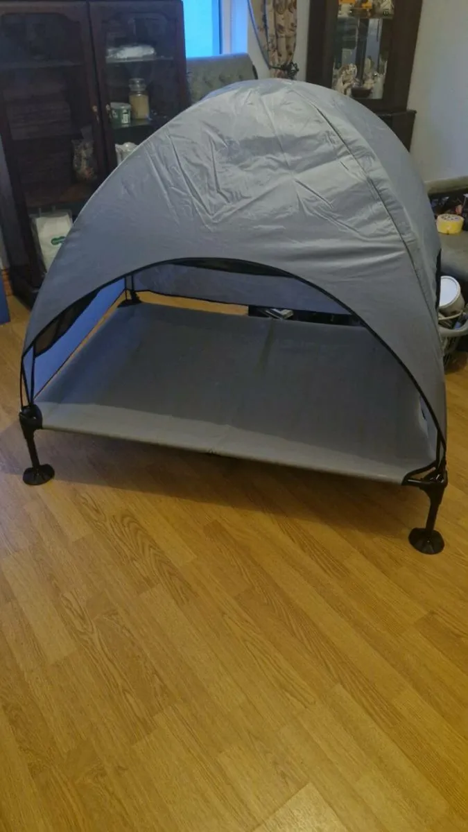 Outdoor dog bed with canopy - Image 2