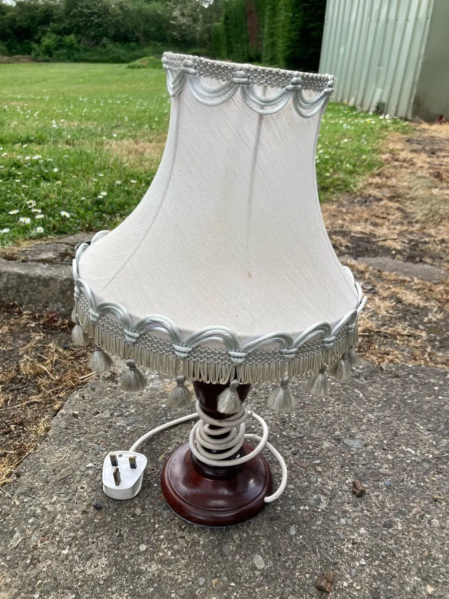 Antique Side Lamps x 2 - Image 2