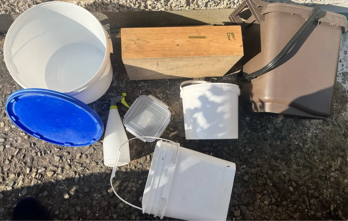 Bundle of items for garden Only €10 - Image 4