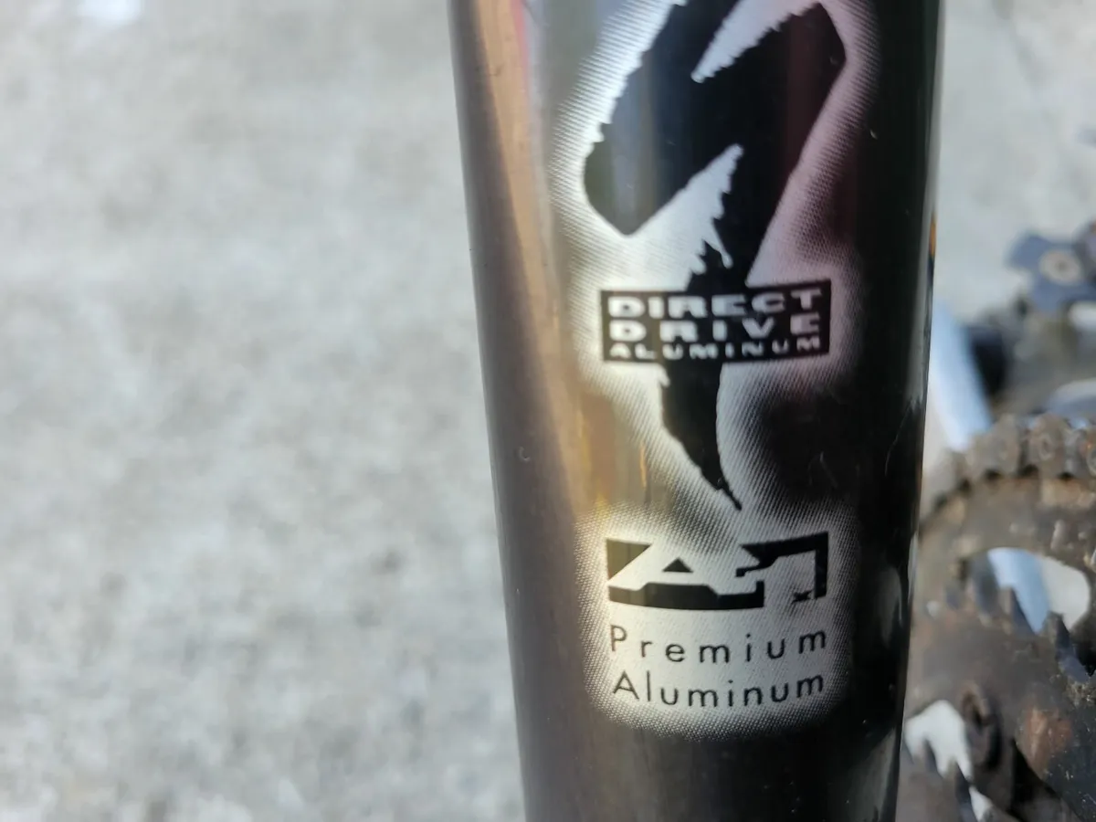 Specialized sirrus racing bicycle - Image 2