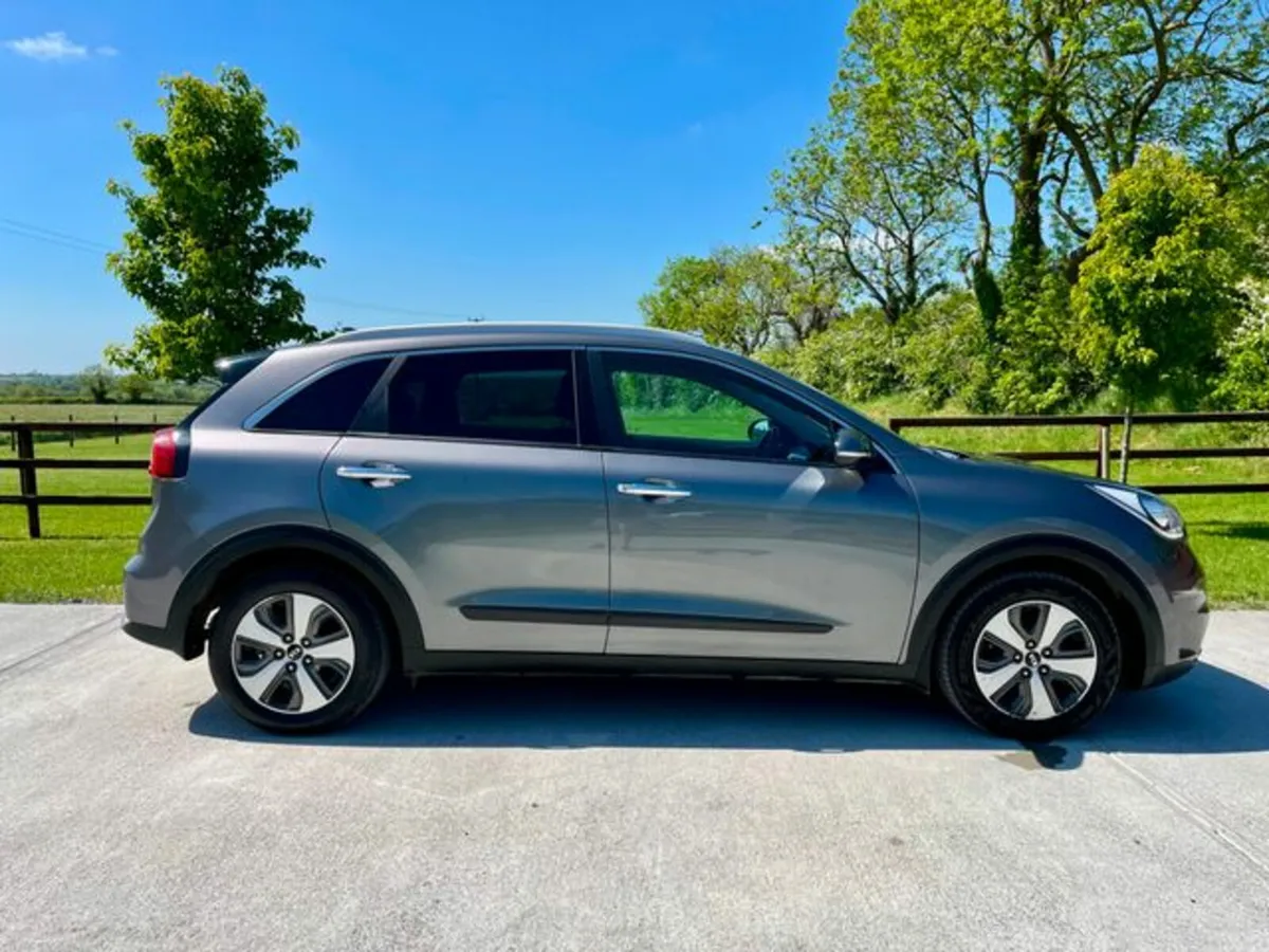 Kia Niro Hybrid EXL Automatic *RETAIL €17, 950 STR - Image 4