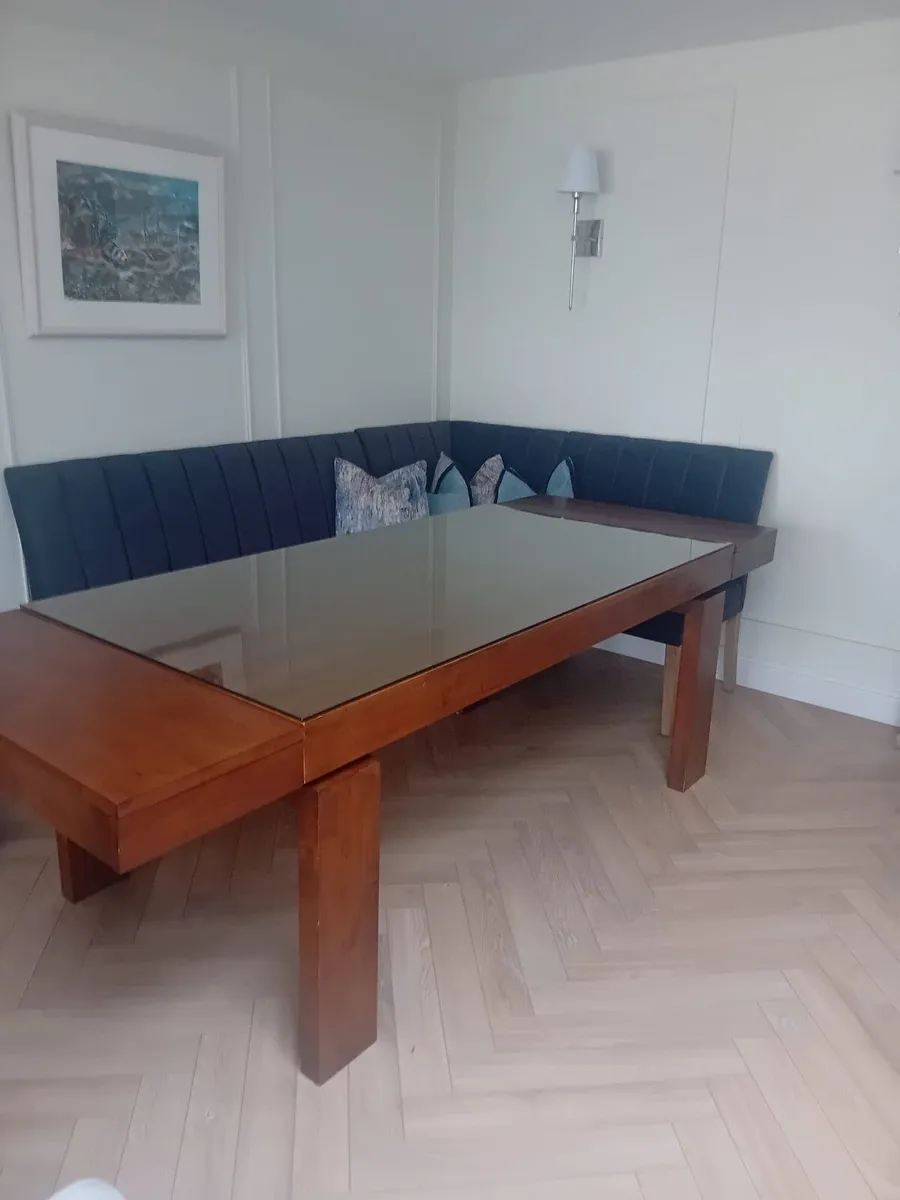 Extendable Dining Table and Chairs set - Image 3