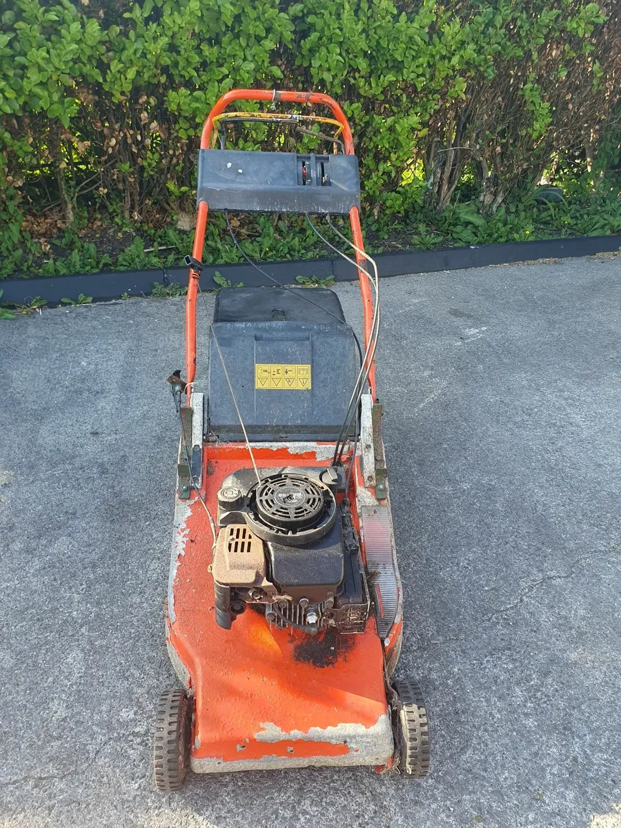 Selfdrive lawnmower - Image 1