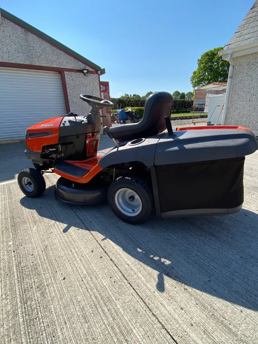 Ride on lawnmower - Image 4