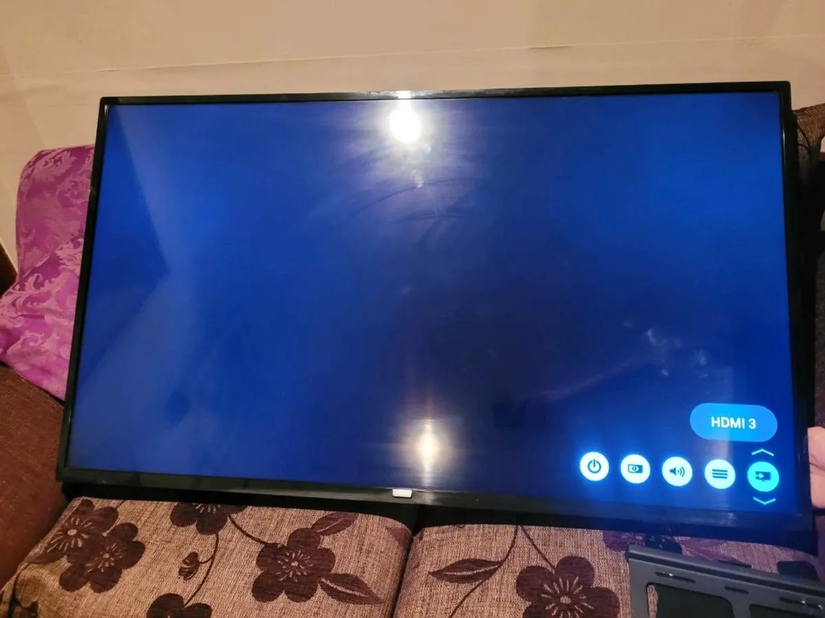 50" Philips Tv - Image 2