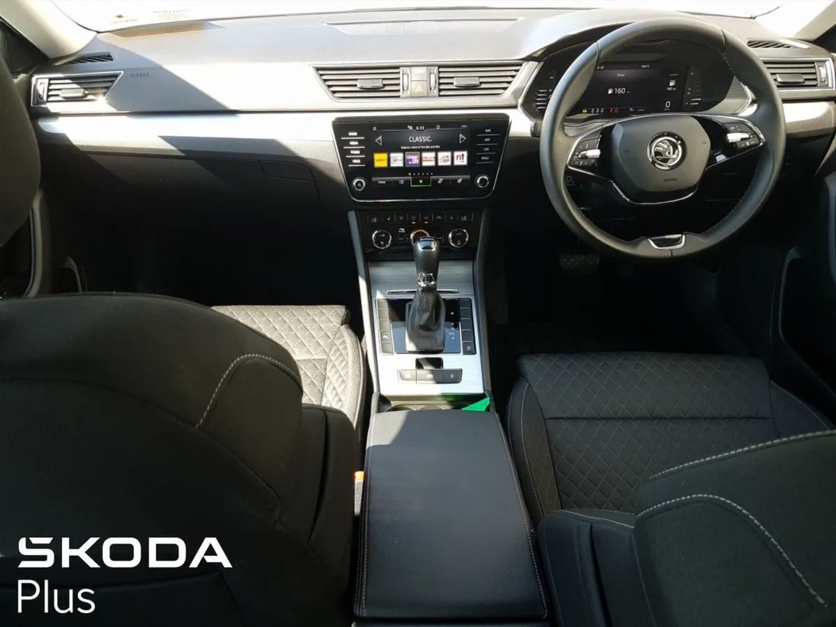 Skoda Superb Superb AMB 2.0tdi 150HP DSG - Image 2