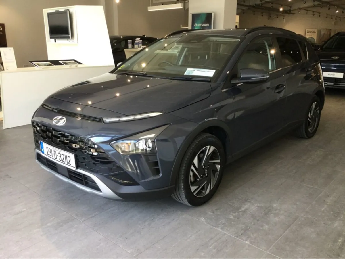 Hyundai Bayon Executive - Only 8 000 Km - Warrant - Image 3