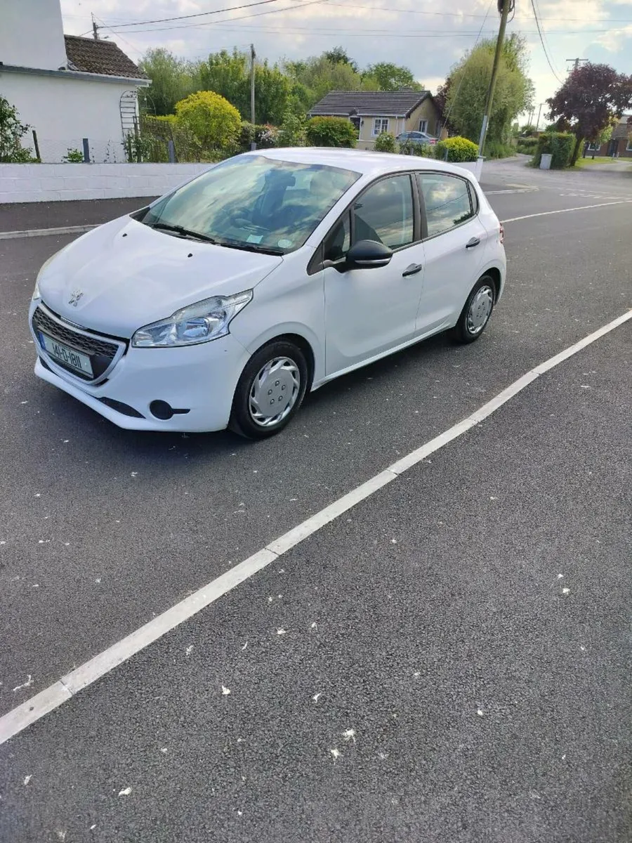 2014 Peugeot 208 1.0 ltr petrol - Image 2