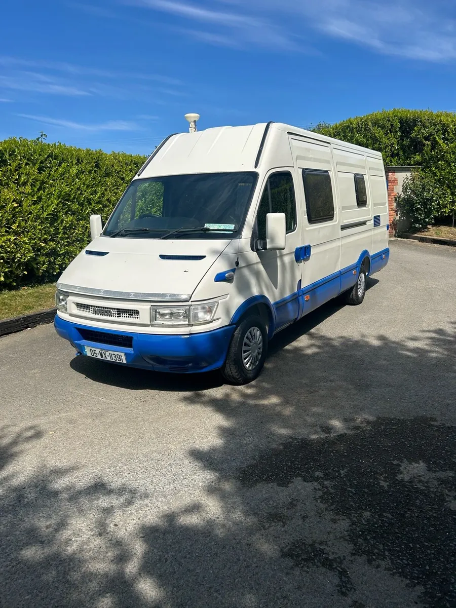 Ford - Image 1