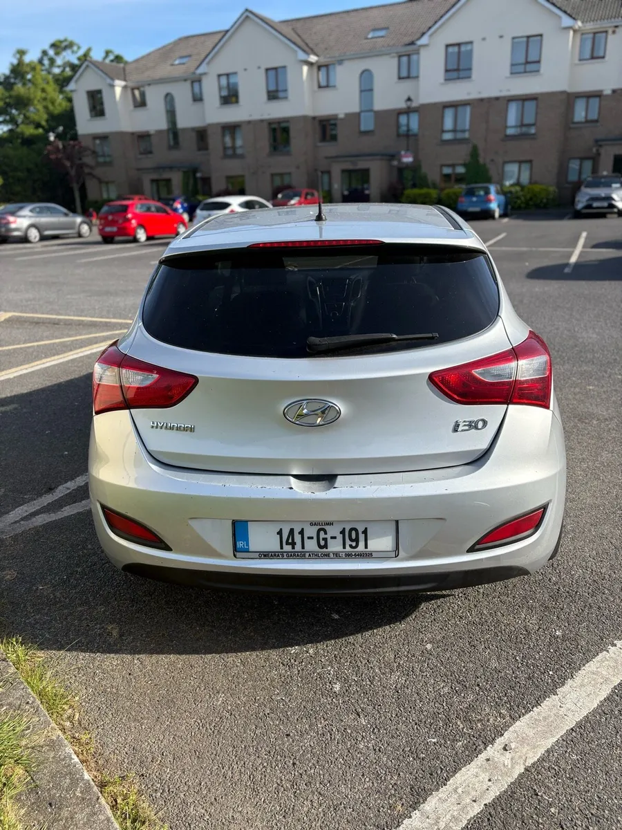 Hyundai i30 car van - Image 3