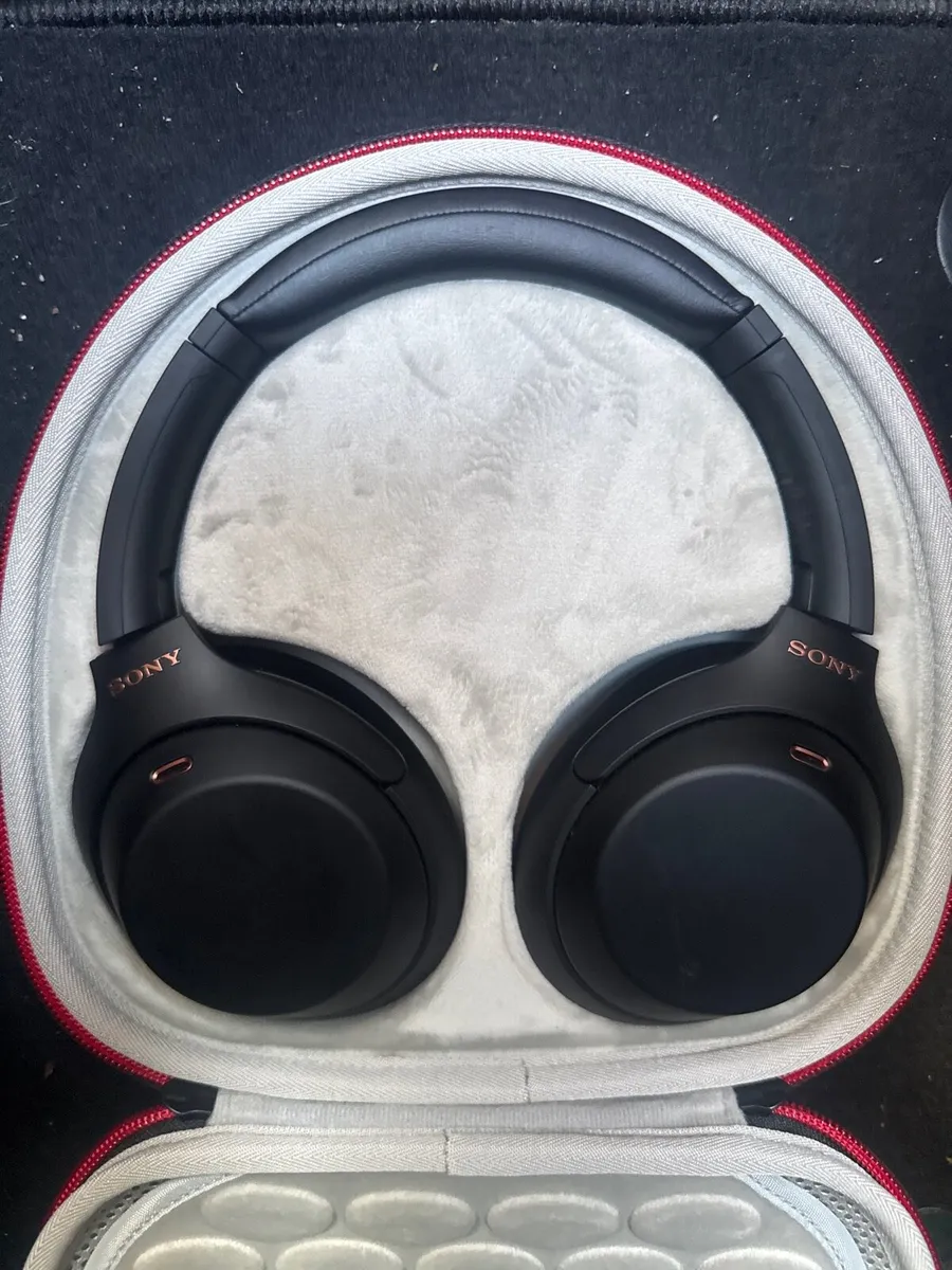 Sony WH-1000XM4 Wireless NoiseCanceling Headphones - Image 1