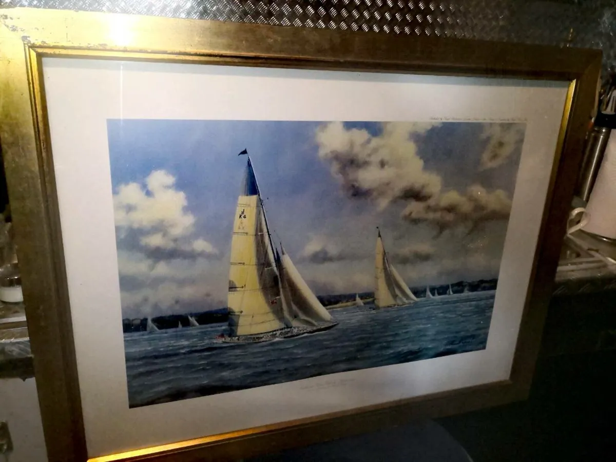 Large picture of sailing - Image 1