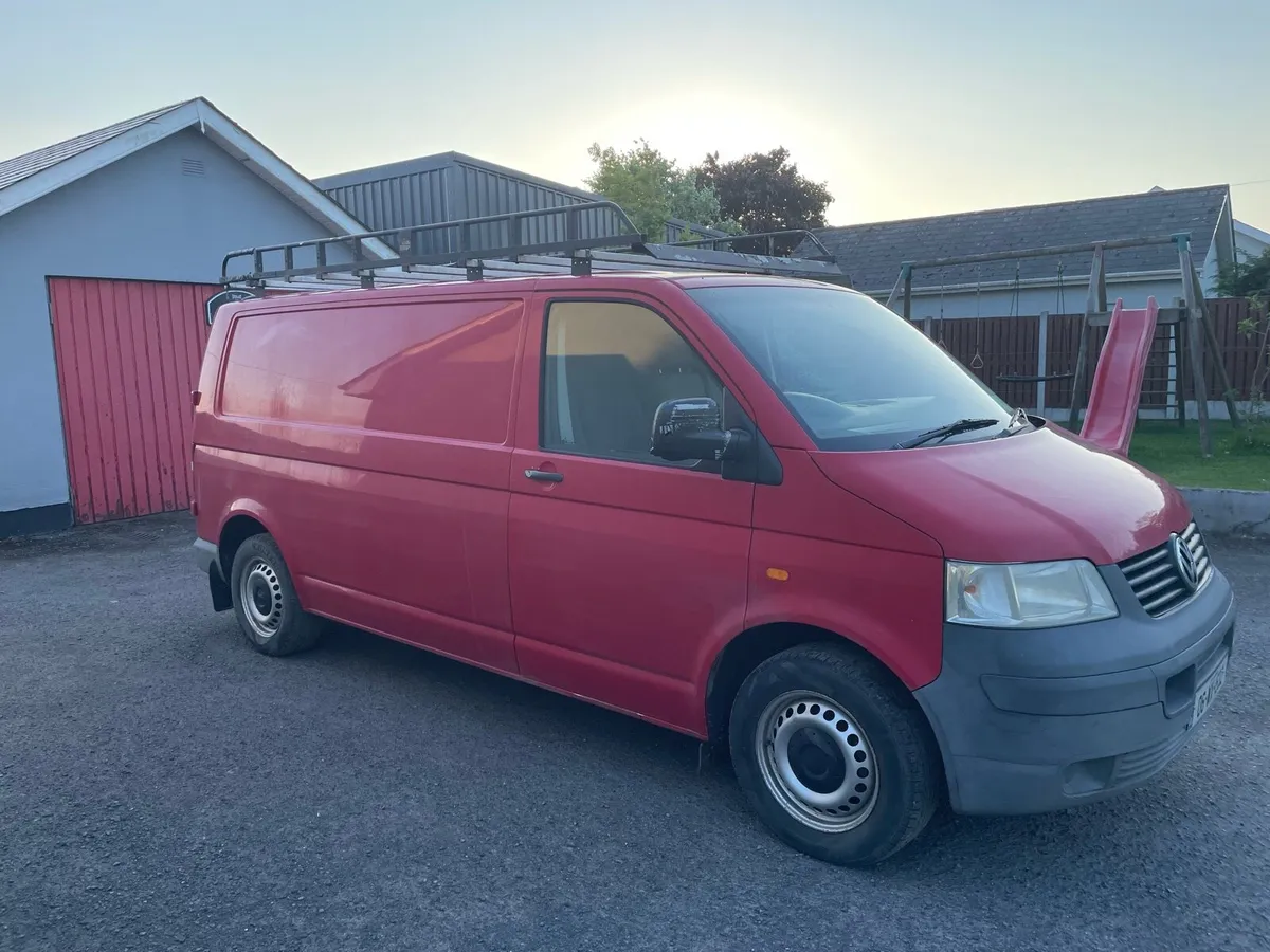 VW Transporter T5 - Image 2