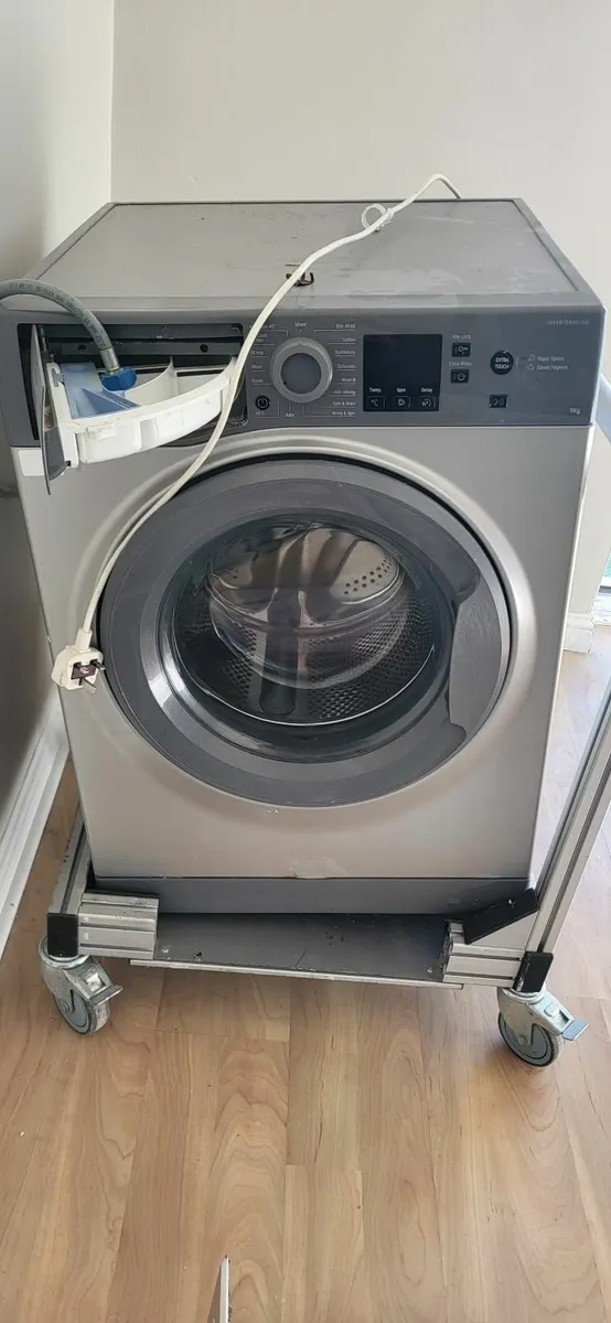 Washing machine - Image 2