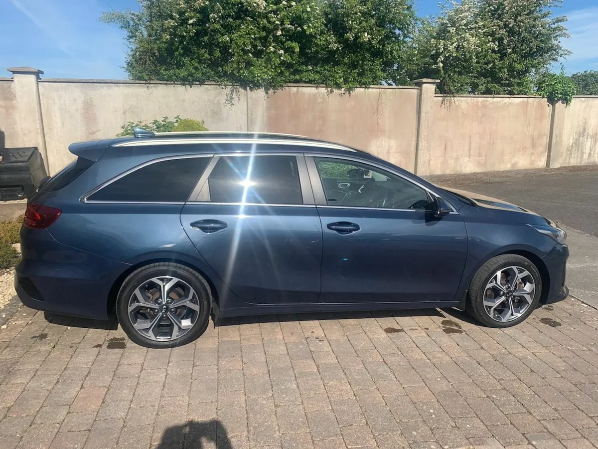 2021 Kia Ceed Sportwagon Petrol-Plug In Hybrid - Image 4