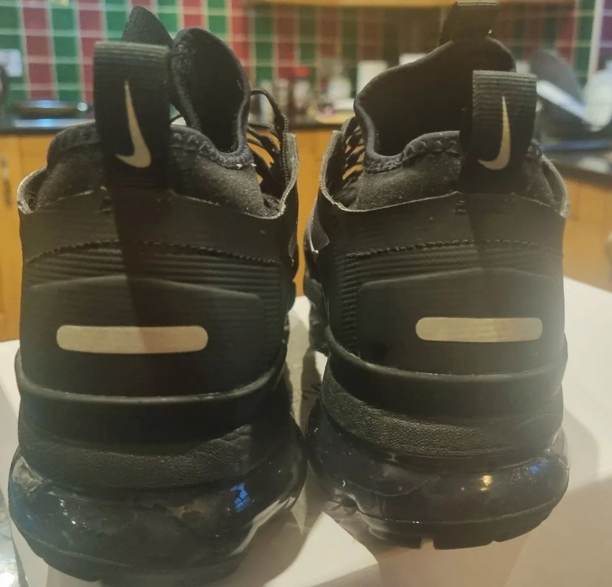 Nike Air vapormax size 6,new - Image 3