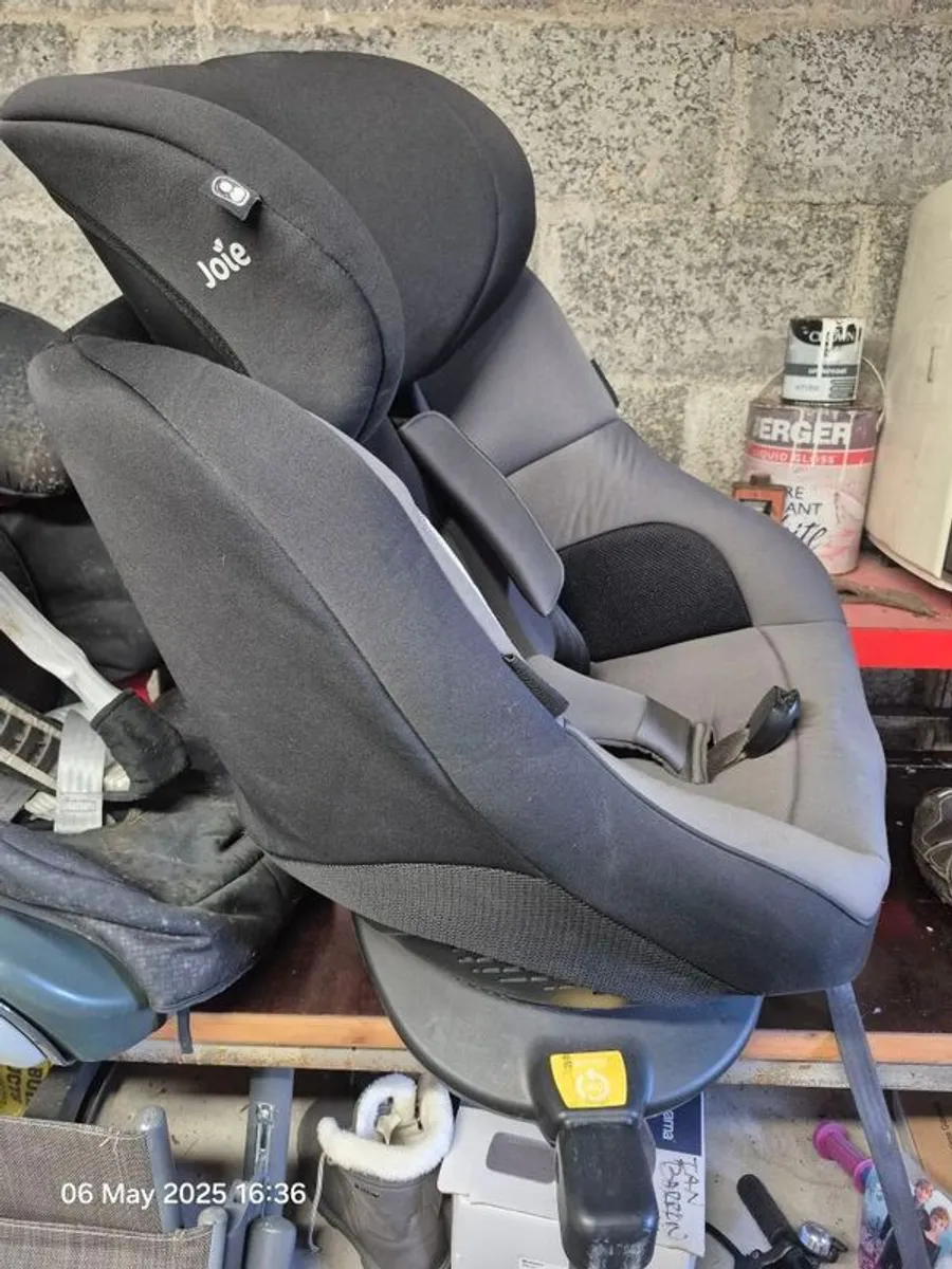 Joie i-pivot 360 car seat. - Image 2