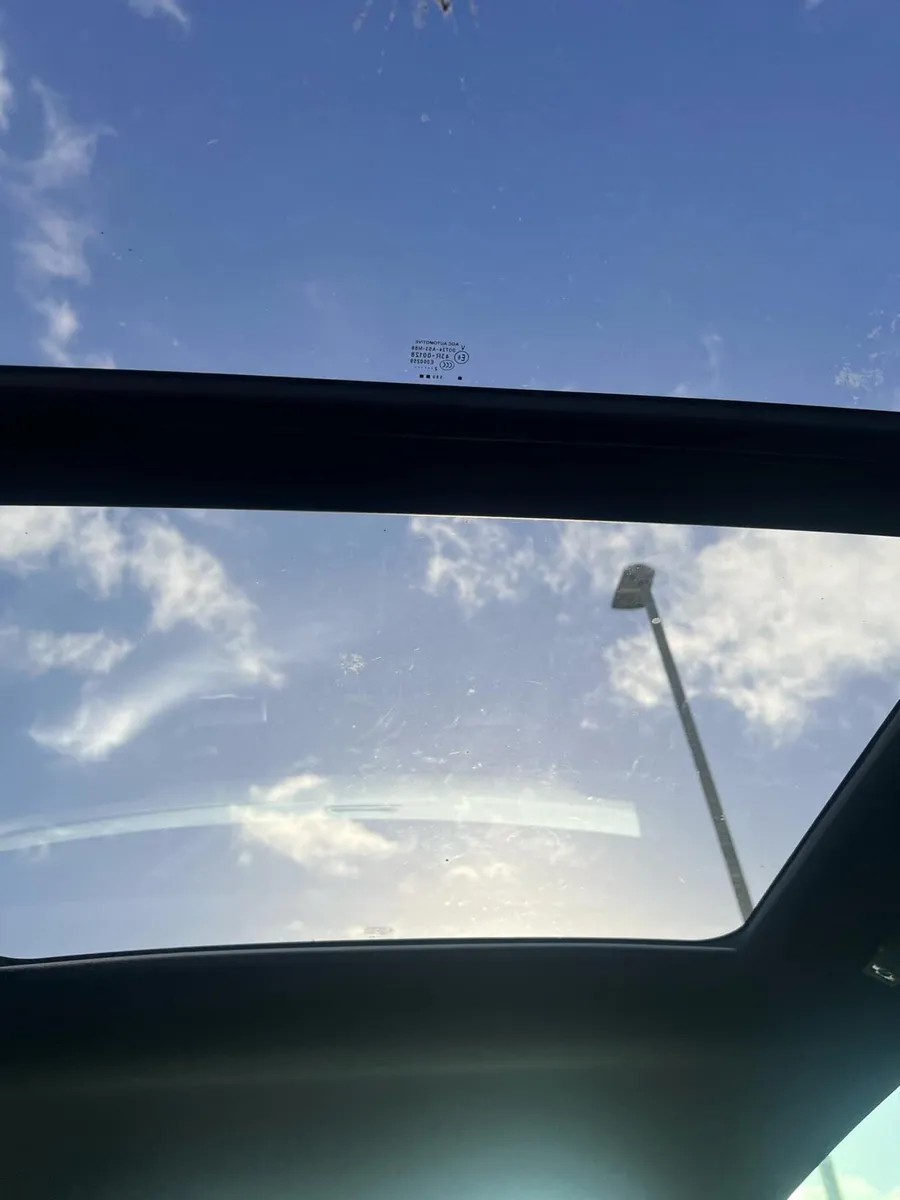 Car - Image 4