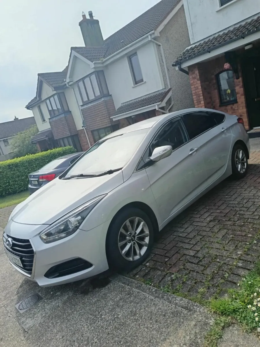 Hyundai i40 2015 - Image 2